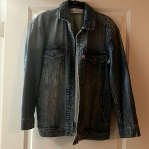 Chelsea DeBoer by Lily & Lottie minimal distressed jean jacket size M